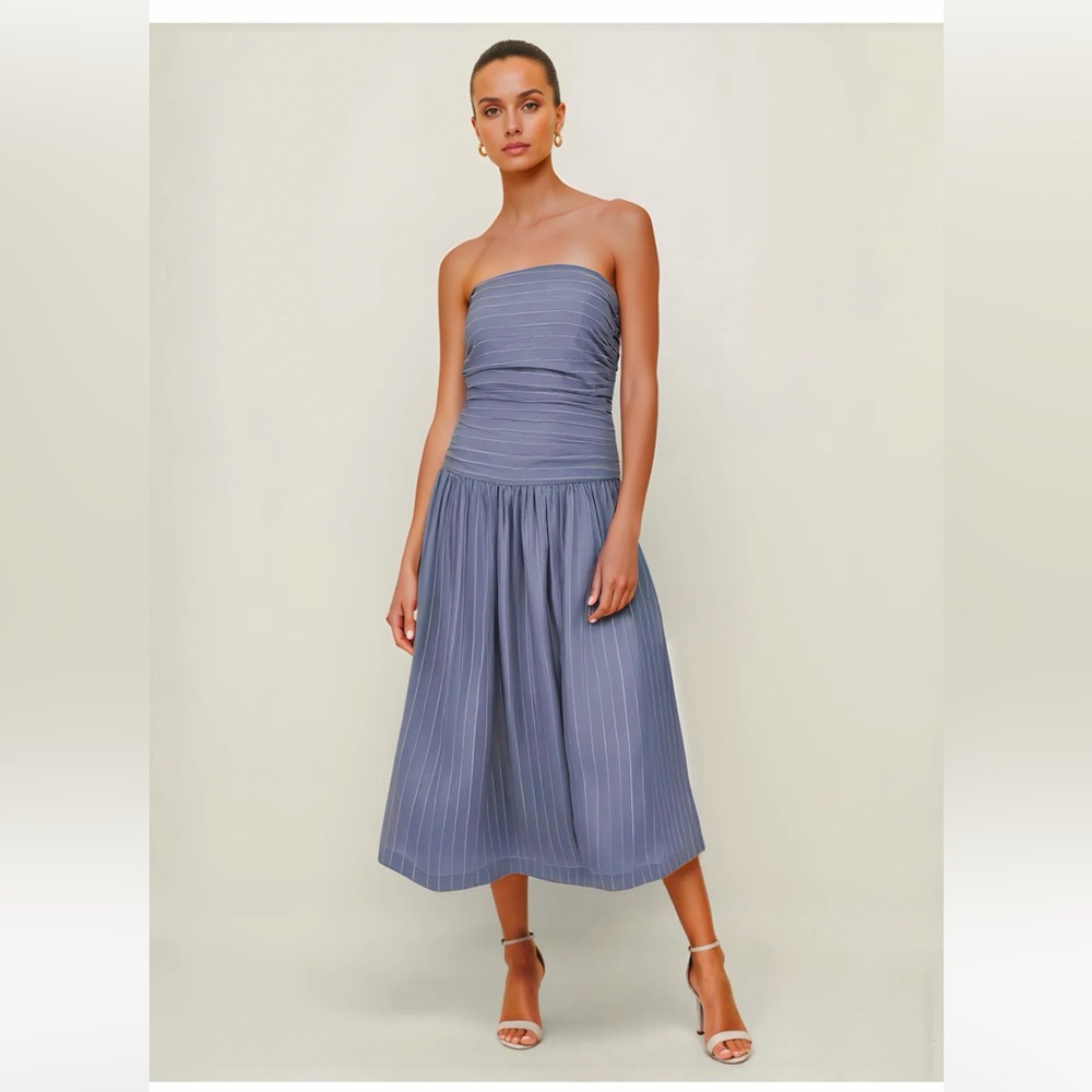 Elegant Strapless Blue Dress. Brand new with tags.